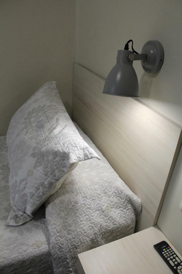 Hostal La Romanica Sabadell Exterior foto