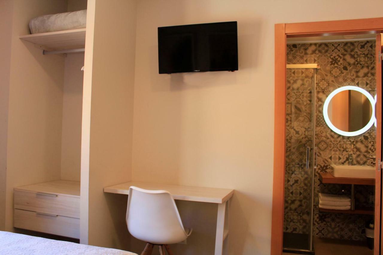 Hostal La Romanica Sabadell Exterior foto