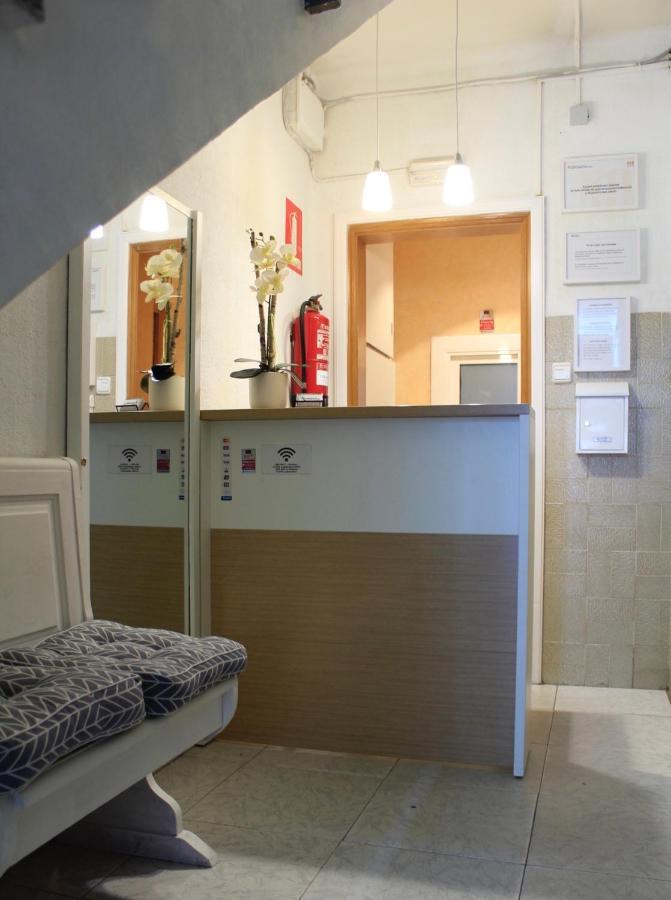 Hostal La Romanica Sabadell Exterior foto